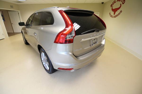 Used 2016 Volvo XC60 T6 Premier AWD for sale $24,990 at AAN Master 2027 in Gurnee IL 60031 6