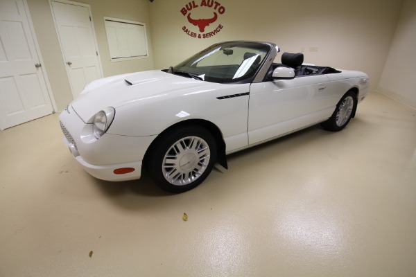 Used 2002 Ford Thunderbird Deluxe Hardtop for sale $18,990 at AAN Master 2027 in Gurnee IL 60031 3