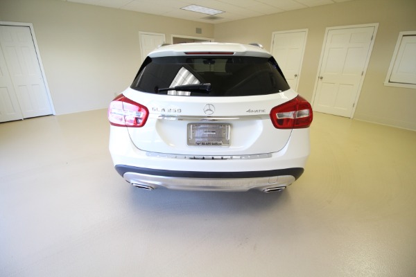 Used 2016 Mercedes-Benz GLA-Class GLA250 4MATIC for sale $26,990 at AAN Master 2027 in Gurnee IL 60031 6