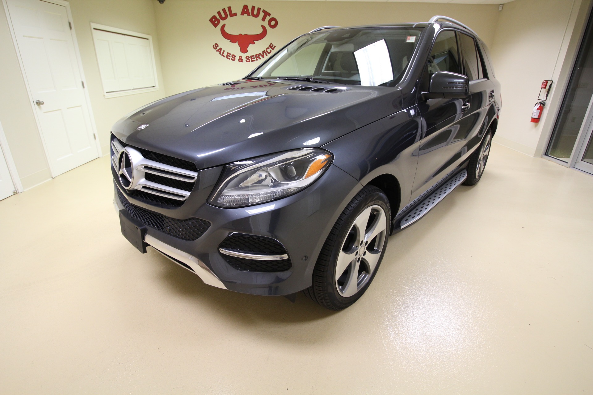 Used 2016 Mercedes-Benz GLE-Class GLE350 4MATIC for sale $38,990 at AAN Master 2027 in Gurnee IL 60031 1