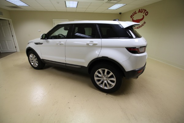 Used 2018 Land Rover Range Rover Evoque SE for sale $34,990 at AAN Master 2027 in Gurnee IL 60031 5