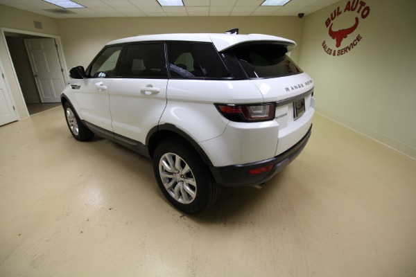Used 2018 Land Rover Range Rover Evoque SE for sale $34,990 at AAN Master 2027 in Gurnee IL 60031 6