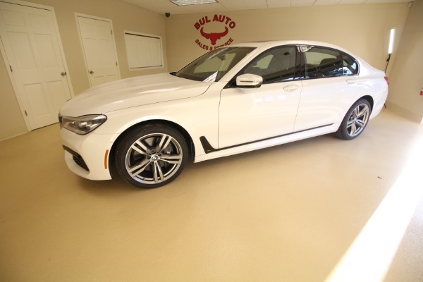 Used 2016 BMW 7-Series 750i xDrive M-Sport for sale $56,990 at AAN Master 2027 in Gurnee IL 60031 4
