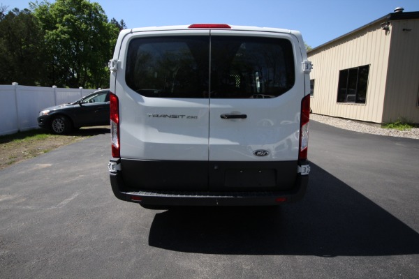 Used 2018 Ford Transit 250 Van Low Roof 60/40 Pass.130-in. WB for sale $24,990 at AAN Master 2027 in Gurnee IL 60031 6