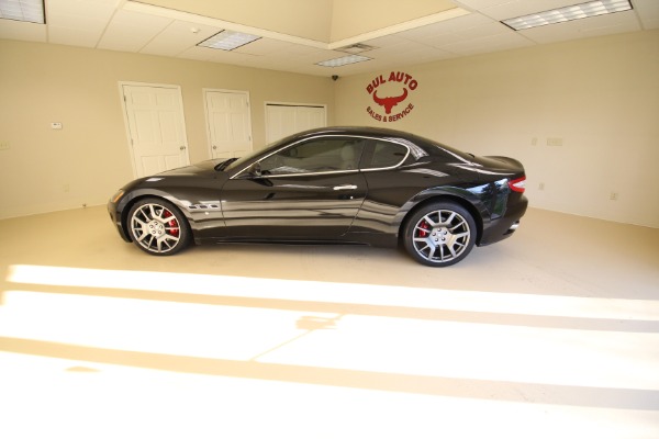 Used 2009 Maserati GranTurismo S for sale $40,990 at AAN Master 2027 in Gurnee IL 60031 4