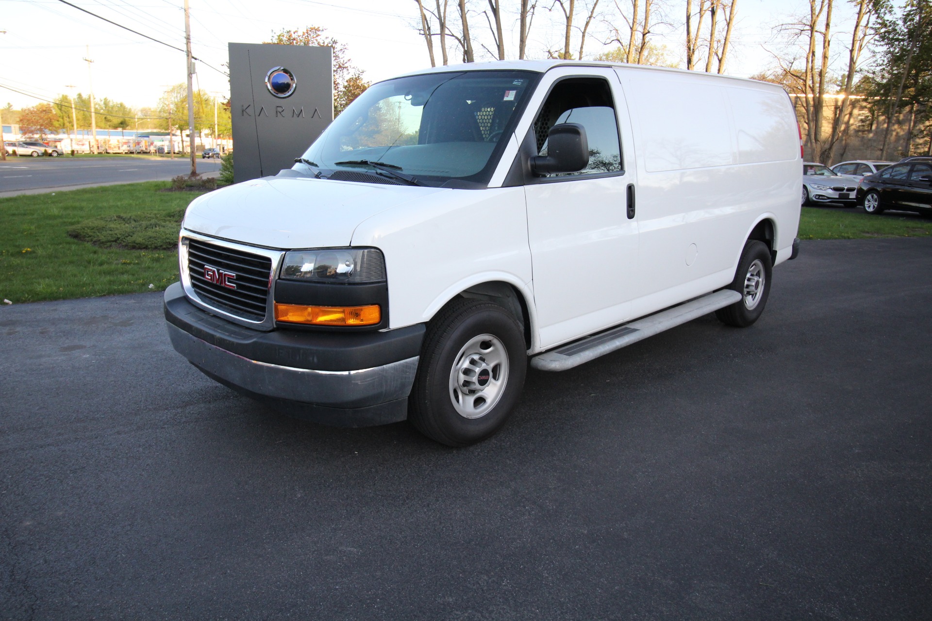 Used 2018 GMC Savana G2500 Cargo for sale $23,990 at AAN Master 2027 in Gurnee IL 60031 1