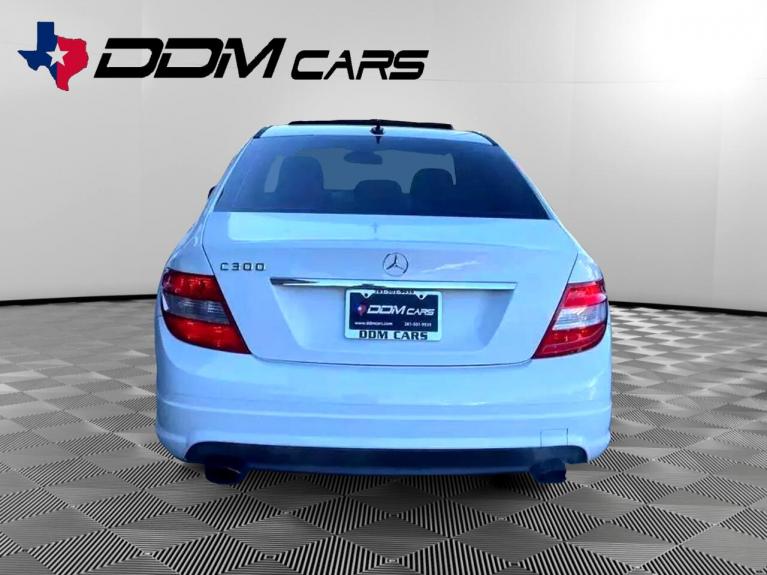 Used 2010 Mercedes-Benz C-Class C300 Luxury Sedan for sale $7,500 at AAN Master 2027 in Gurnee IL 60031 5