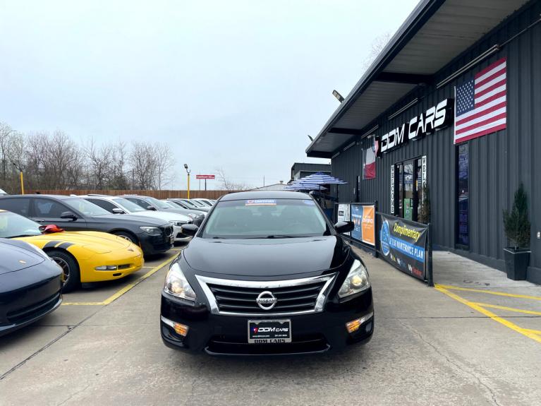 Used 2014 Nissan Altima 2.5 S for sale $9,995 at AAN Master 2027 in Gurnee IL 60031 3