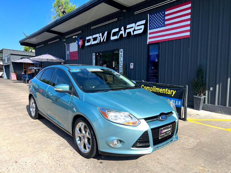 Used 2012 Ford Focus SEL Sedan for sale Sold at AAN Master 2027 in Gurnee IL 60031 1