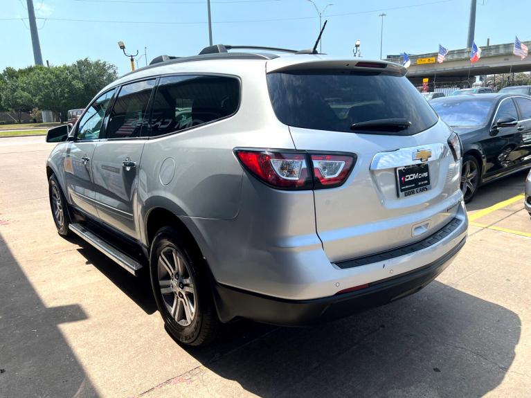 Used 2016 Chevrolet Traverse 1LT FWD for sale $10,995 at AAN Master 2027 in Gurnee IL 60031 5