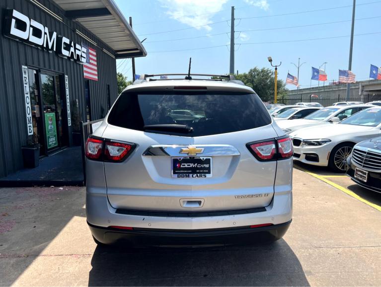 Used 2016 Chevrolet Traverse 1LT FWD for sale $10,995 at AAN Master 2027 in Gurnee IL 60031 6