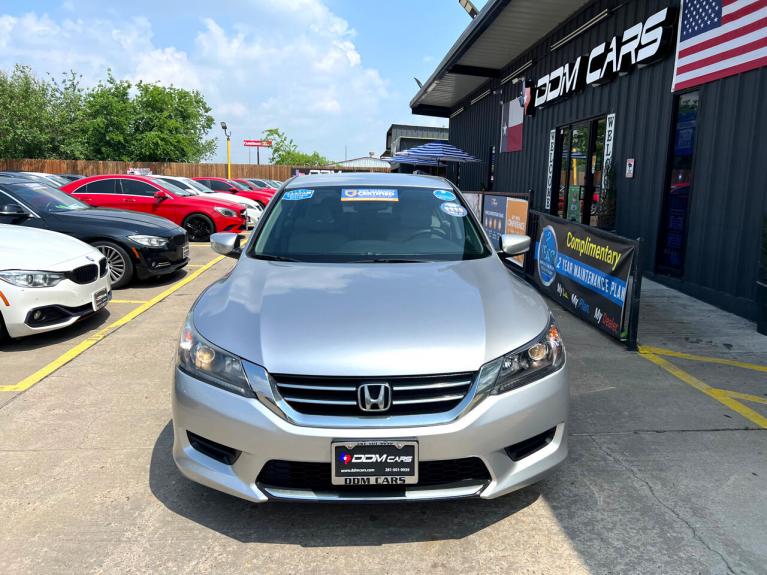 Used 2014 Honda Accord LX Sedan CVT for sale Sold at AAN Master 2027 in Gurnee IL 60031 3