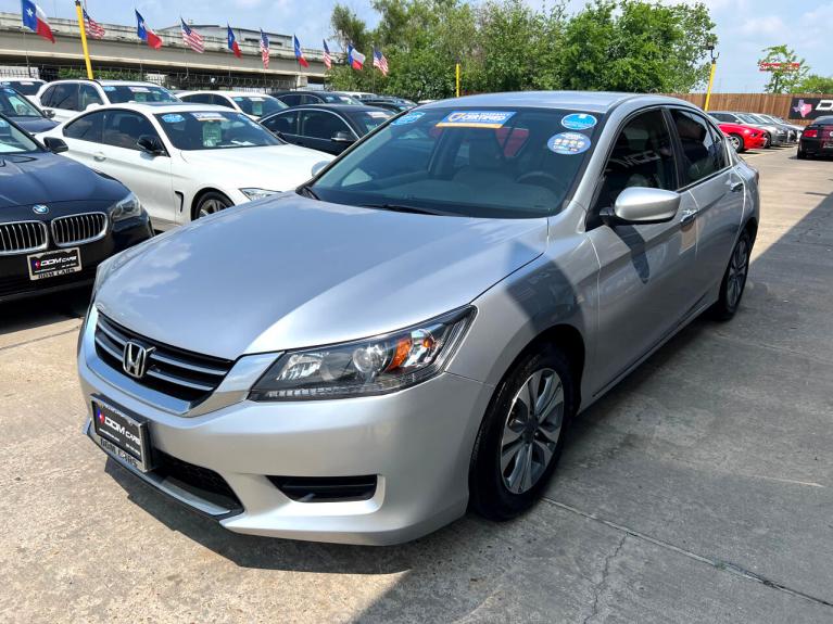 Used 2014 Honda Accord LX Sedan CVT for sale Sold at AAN Master 2027 in Gurnee IL 60031 4