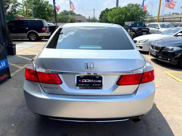 Used 2014 Honda Accord LX Sedan CVT for sale Sold at AAN Master 2027 in Gurnee IL 60031 6