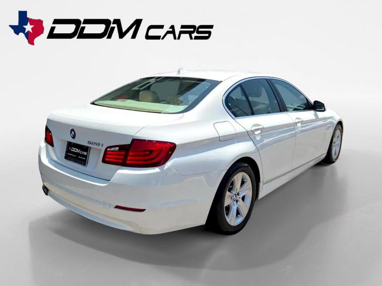 Used 2011 BMW 5-Series 528i for sale Sold at AAN Master 2027 in Gurnee IL 60031 6