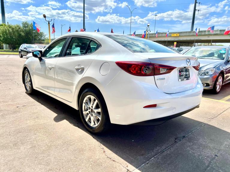 Used 2015 Mazda MAZDA3 i Touring AT 4-Door for sale Sold at AAN Master 2027 in Gurnee IL 60031 5