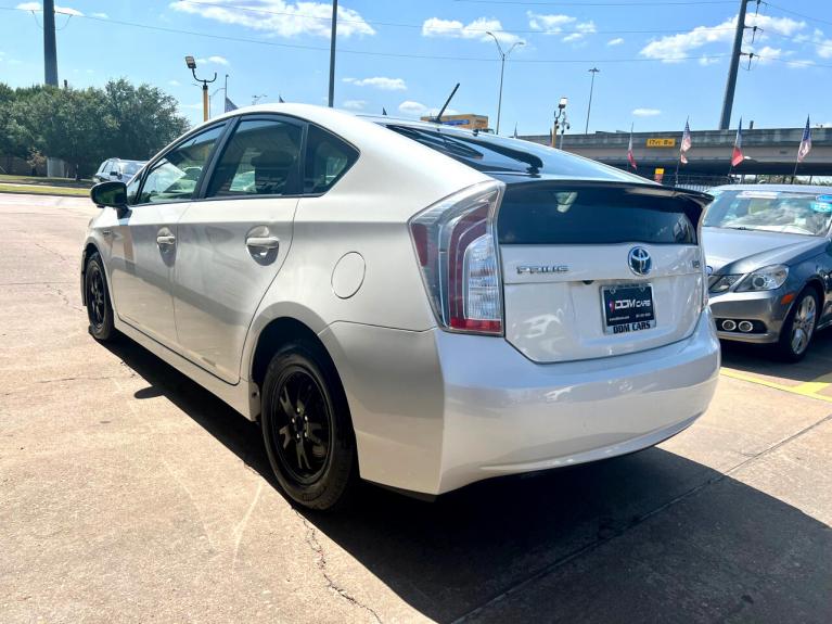 Used 2015 Toyota Prius Two for sale Sold at AAN Master 2027 in Gurnee IL 60031 5
