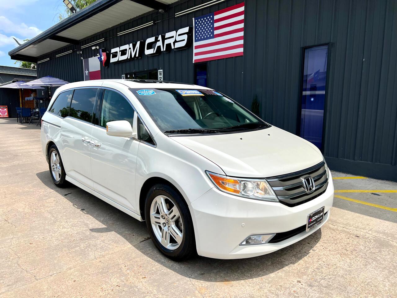 Used 2013 Honda Odyssey Touring Elite for sale Sold at AAN Master 2027 in Gurnee IL 60031 1
