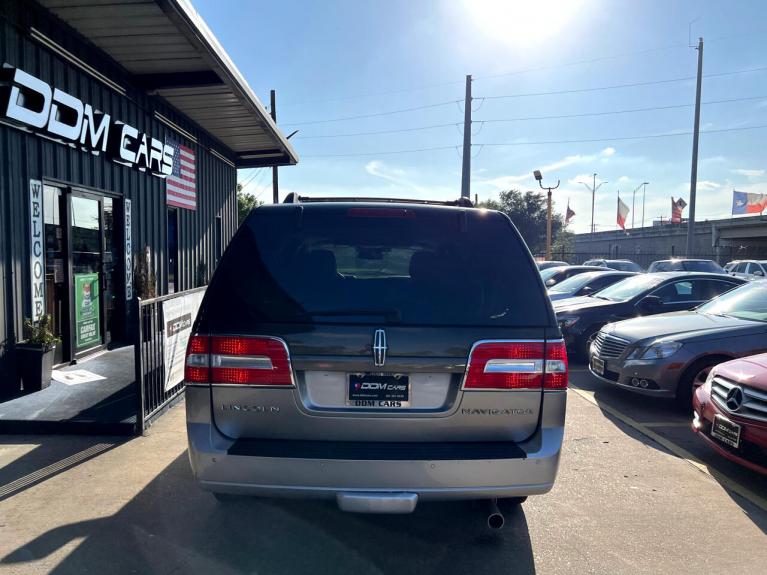 Used 2009 Lincoln Navigator 2WD for sale Sold at AAN Master 2027 in Gurnee IL 60031 6