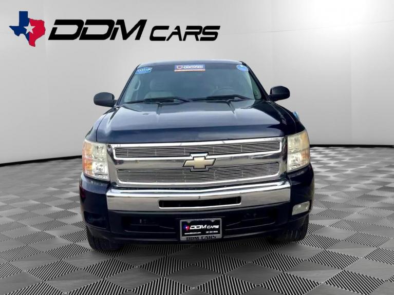 Used 2011 Chevrolet Silverado 1500 LT Crew Cab 2WD for sale $16,995 at AAN Master 2027 in Gurnee IL 60031 3
