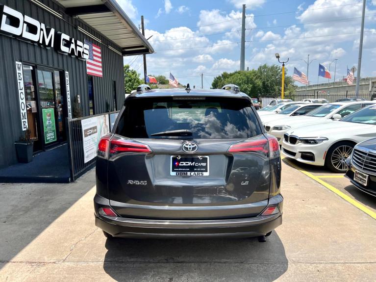 Used 2017 Toyota RAV4 LE FWD for sale $16,995 at AAN Master 2027 in Gurnee IL 60031 6