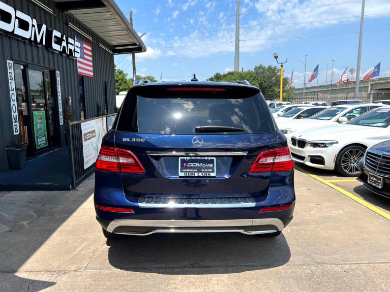 Used 2015 Mercedes-Benz M-Class ML350 for sale Sold at AAN Master 2027 in Gurnee IL 60031 6