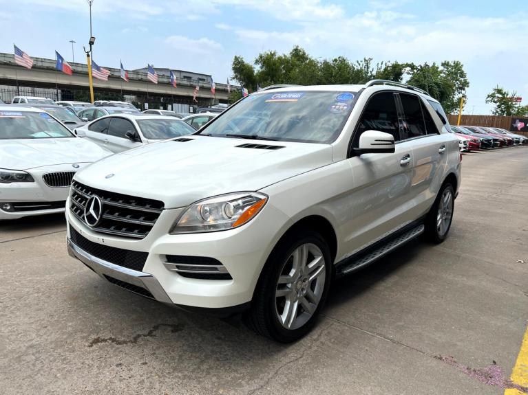 Used 2014 Mercedes-Benz M-Class ML350 4MATIC for sale $17,995 at AAN Master 2027 in Gurnee IL 60031 4