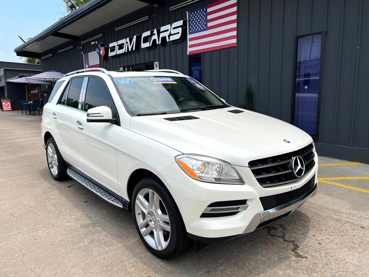 Used 2014 Mercedes-Benz M-Class ML350 4MATIC for sale $17,995 at AAN Master 2027 in Gurnee IL 60031 1