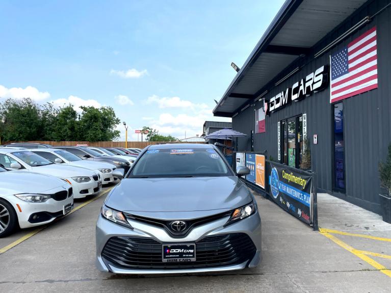 Used 2018 Toyota Camry LE for sale $19,995 at AAN Master 2027 in Gurnee IL 60031 3