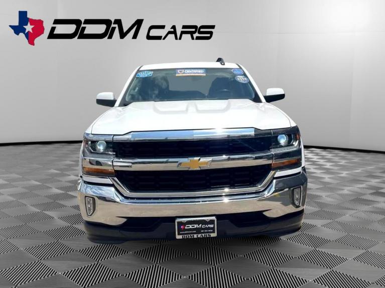 Used 2017 Chevrolet Silverado 1500 LT Crew Cab 2WD for sale Sold at AAN Master 2027 in Gurnee IL 60031 3