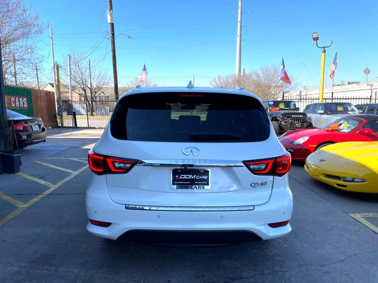 Used 2019 Infiniti QX60 LUXE FWD for sale $29,995 at AAN Master 2027 in Gurnee IL 60031 6