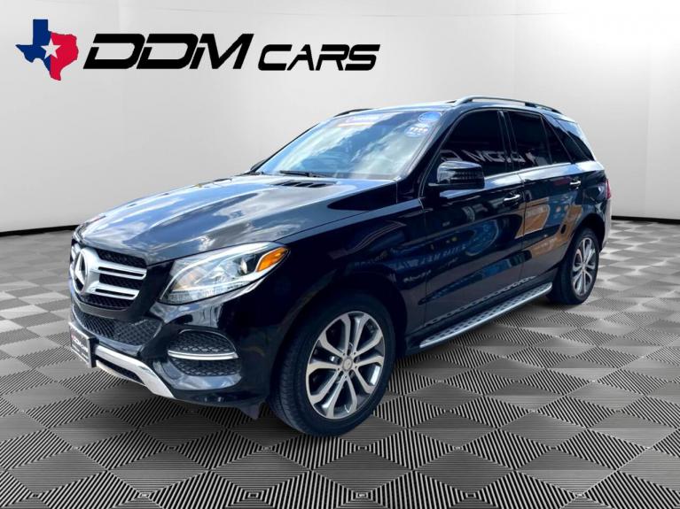 Used 2017 Mercedes-Benz GLE-Class GLE350 for sale $29,995 at AAN Master 2027 in Gurnee IL 60031 4
