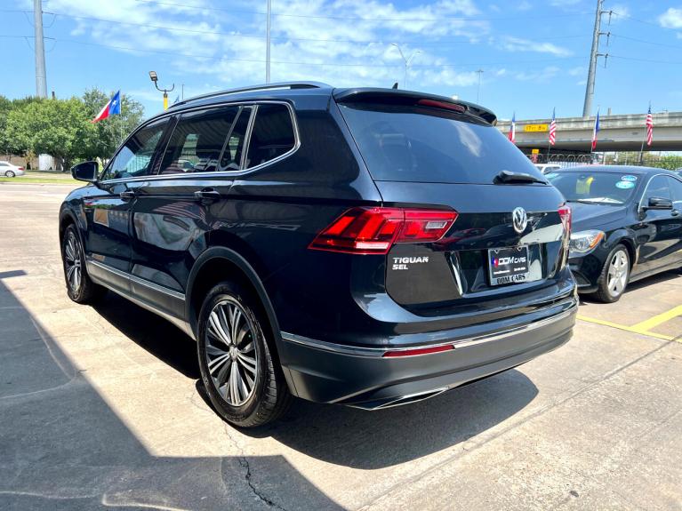 Used 2018 Volkswagen Tiguan SEL 4Motion AWD for sale Sold at AAN Master 2027 in Gurnee IL 60031 5