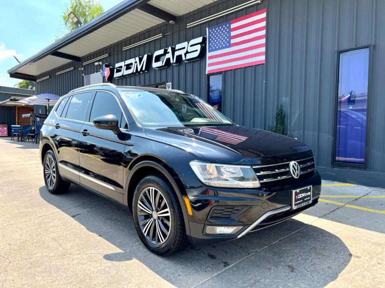 Used 2018 Volkswagen Tiguan SEL 4Motion AWD for sale Sold at AAN Master 2027 in Gurnee IL 60031 1