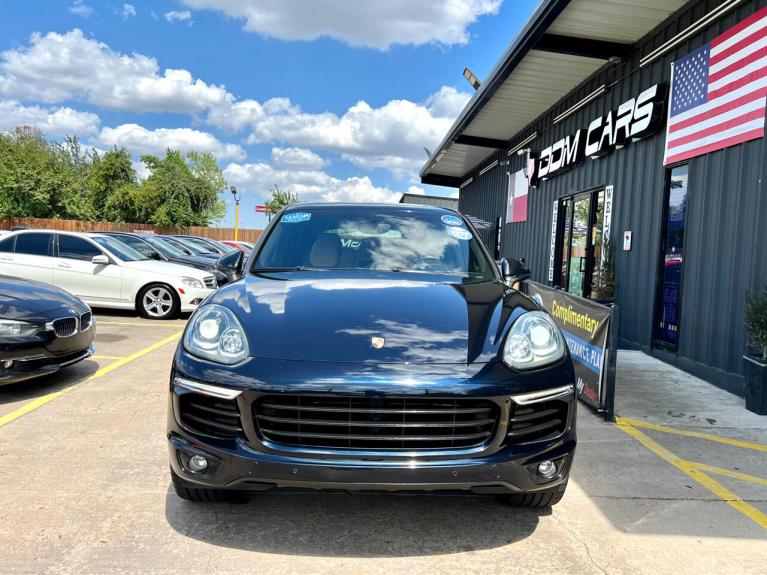 Used 2016 Porsche Cayenne Base for sale $25,995 at AAN Master 2027 in Gurnee IL 60031 3