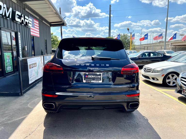 Used 2016 Porsche Cayenne Base for sale $25,995 at AAN Master 2027 in Gurnee IL 60031 6