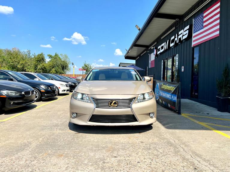 Used 2014 Lexus ES 350 Sedan for sale Sold at AAN Master 2027 in Gurnee IL 60031 3