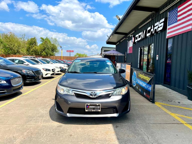Used 2014 Toyota Camry SE Sport for sale $15,995 at AAN Master 2027 in Gurnee IL 60031 3