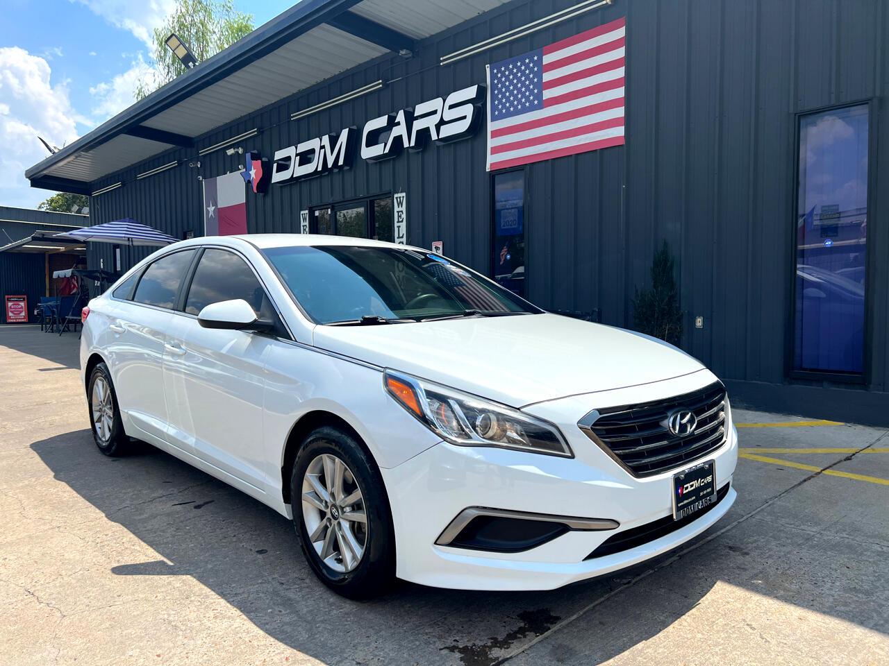 Used 2017 Hyundai Sonata SE for sale $11,995 at AAN Master 2027 in Gurnee IL 60031 1