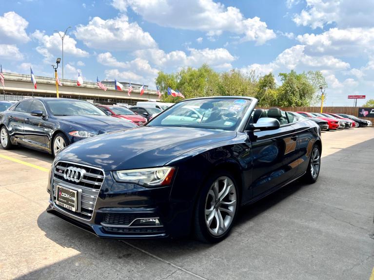 Used 2013 Audi S5 3.0T Cabriolet quattro S tronic for sale $18,995 at AAN Master 2027 in Gurnee IL 60031 4