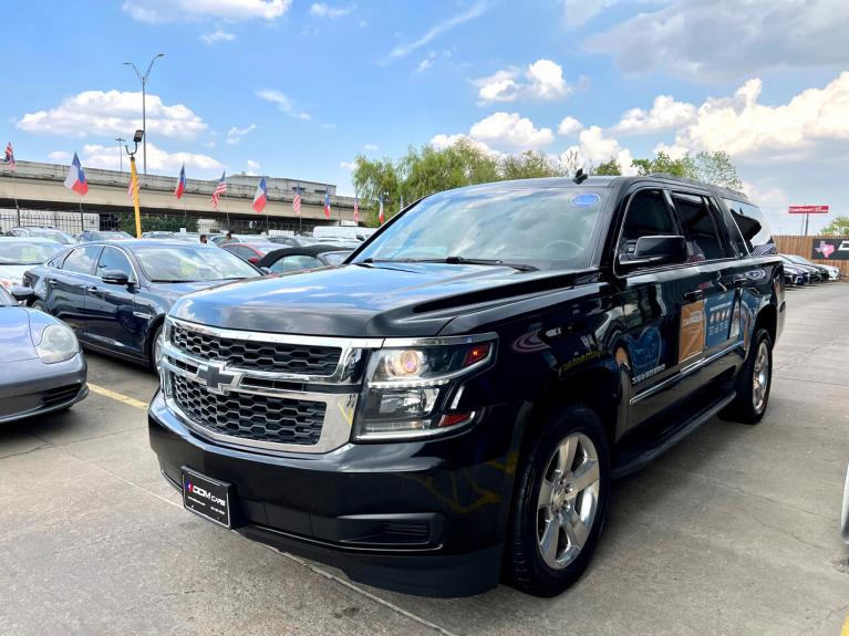 Used 2015 Chevrolet Suburban LT 1500 2WD for sale $18,995 at AAN Master 2027 in Gurnee IL 60031 4