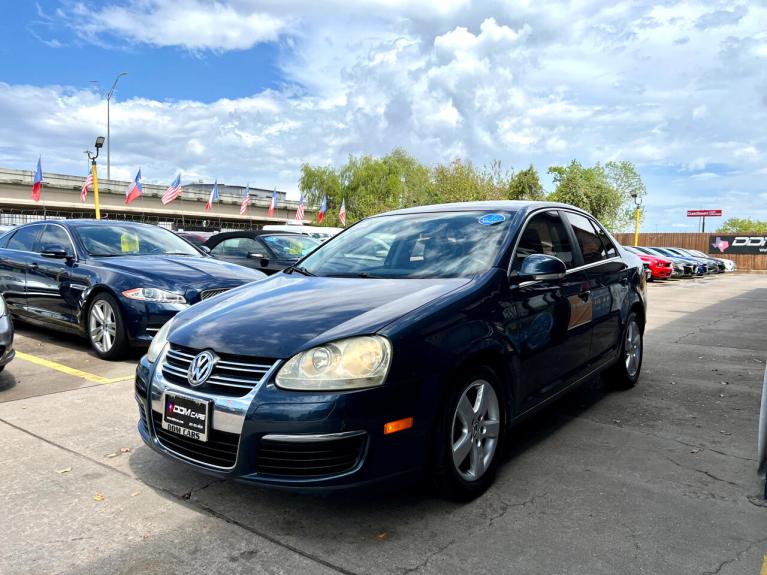 Used 2009 Volkswagen Jetta SEL for sale $8,995 at AAN Master 2027 in Gurnee IL 60031 4