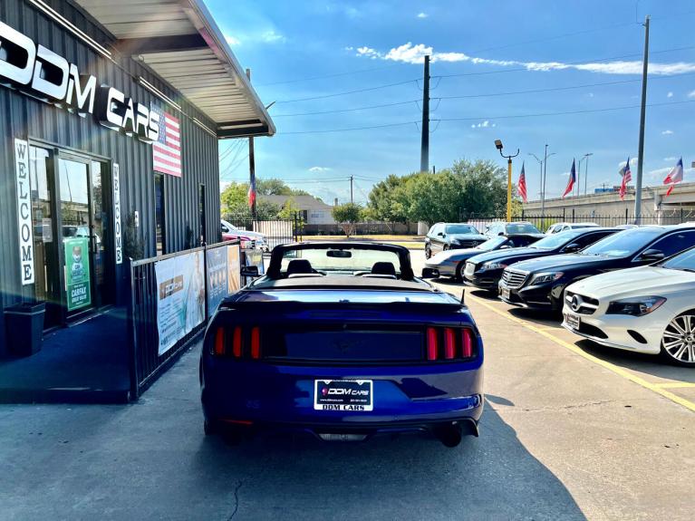 Used 2015 Ford Mustang EcoBoost Premium Convertible for sale $17,995 at AAN Master 2027 in Gurnee IL 60031 6