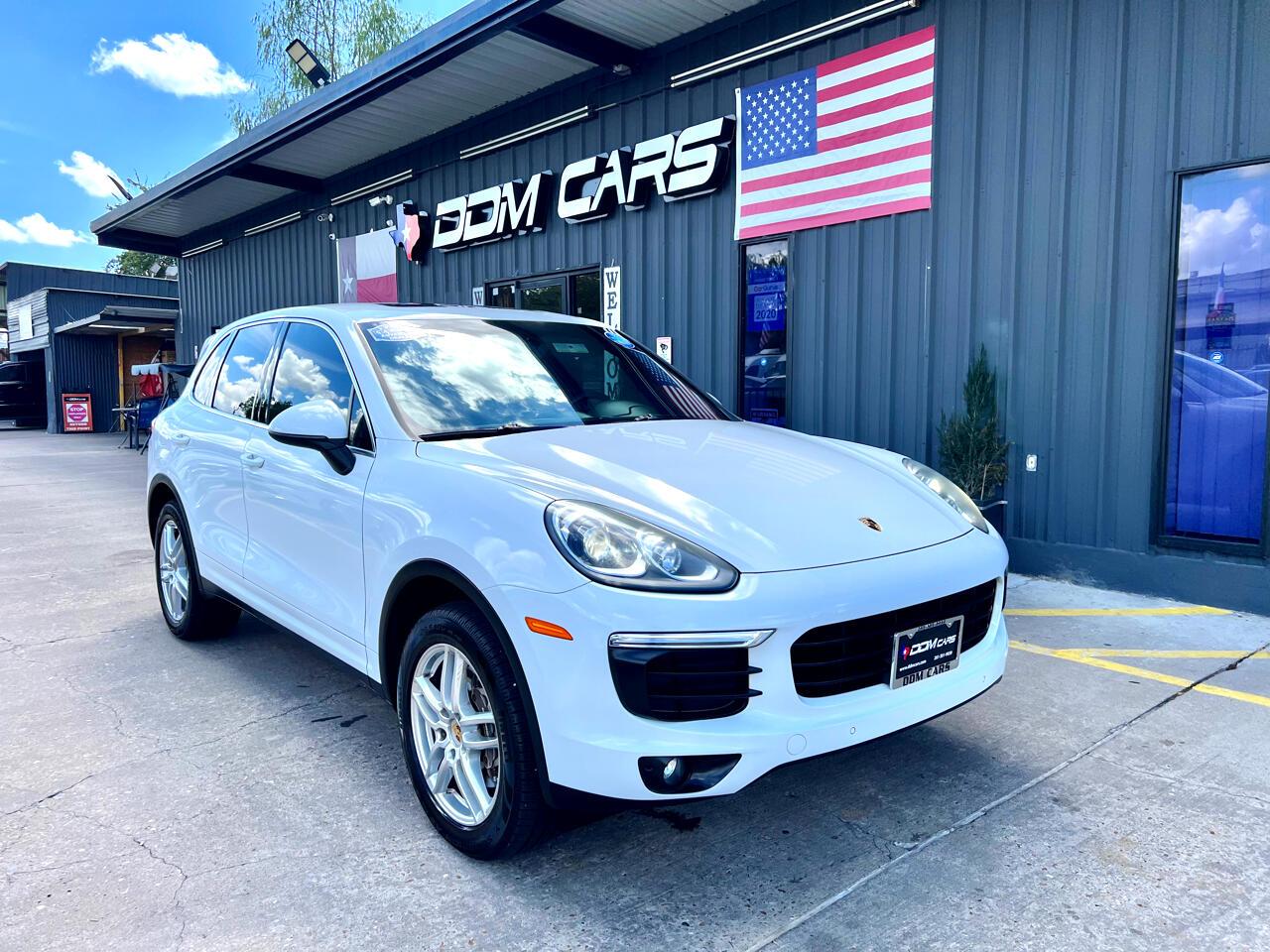 Used 2016 Porsche Cayenne Base for sale $24,995 at AAN Master 2027 in Gurnee IL 60031 1