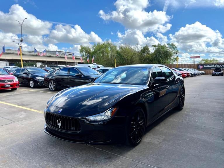 Used 2017 Maserati Ghibli Base for sale $28,995 at AAN Master 2027 in Gurnee IL 60031 4