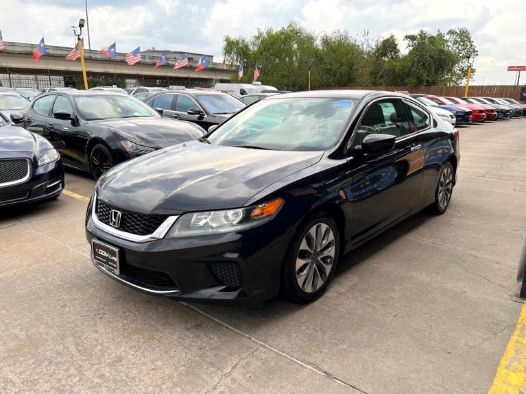 Used 2015 Honda Accord LX-S Coupe CVT for sale $14,995 at AAN Master 2027 in Gurnee IL 60031 4
