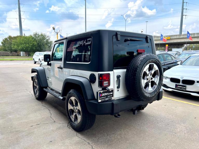 Used 2010 Jeep Wrangler Sport 4WD for sale $16,995 at AAN Master 2027 in Gurnee IL 60031 5