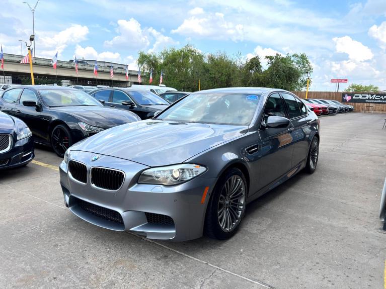 Used 2013 BMW M5 Sedan for sale $27,995 at AAN Master 2027 in Gurnee IL 60031 4
