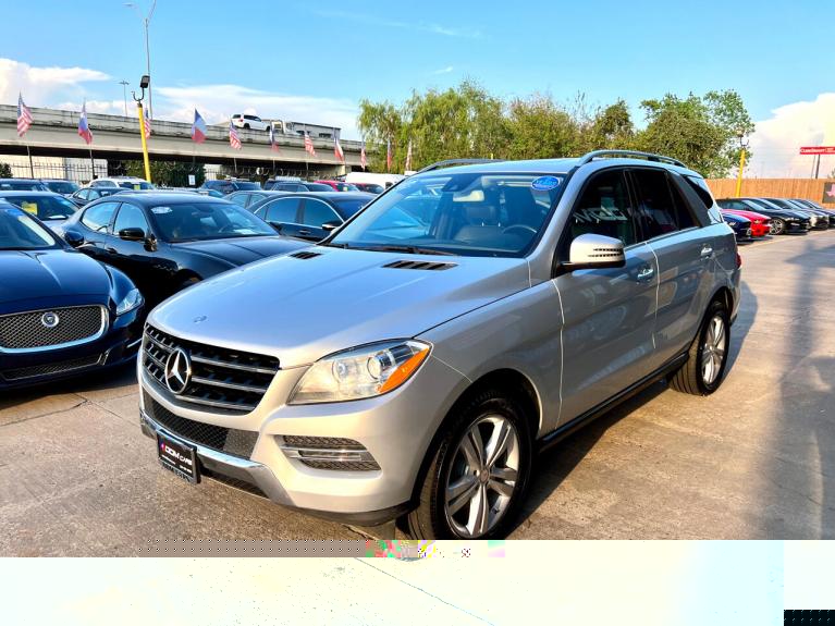 Used 2013 Mercedes-Benz M-Class ML350 4MATIC for sale $13,995 at AAN Master 2027 in Gurnee IL 60031 4